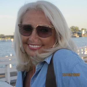 Meet your Posher, Christine